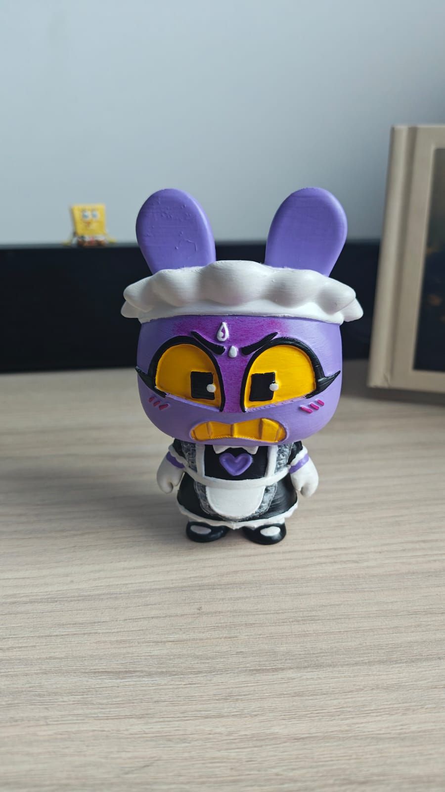Jax en traje de maid, pieza impresa en 3D (pintada a mano) por Galería Pao3D
